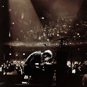 Chris Martin - List pictures