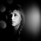 Holly Herndon - List pictures