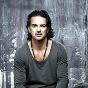 Ricardo Arjona - List pictures