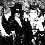 The Joneses - List pictures