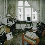 Lawrence - List pictures