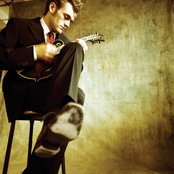 Chris Thile - List pictures