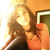 Jasmine V - List pictures