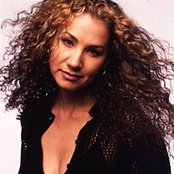 Joan Osborne - List pictures