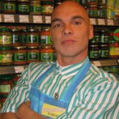 Simon - List pictures