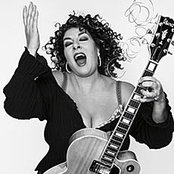 Marianne James - List pictures