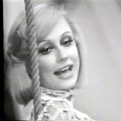 Raffaella Carrà - List pictures
