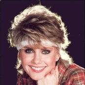 Olivia Newton-john - List pictures
