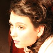 Brandi Disterheft - List pictures