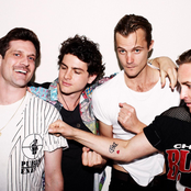 Van She - List pictures