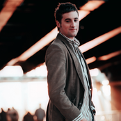 Tim Hughes - List pictures