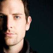 Chris Mann - List pictures