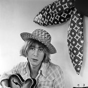 Kevin Ayers - List pictures