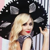 Marta Sanchez - List pictures