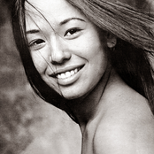 Yvonne Elliman - List pictures