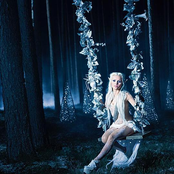Kerli - List pictures