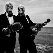 Silence - List pictures