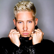 Bobby Newberry - List pictures