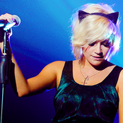 Pixie Lott - List pictures