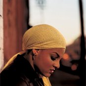 Marsha Ambrosius - List pictures