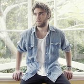 Matt Corby - List pictures