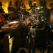 Good The Bad & The Queen - List pictures