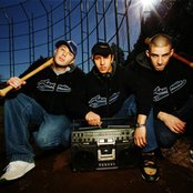 Bliss N Eso - List pictures