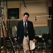 John Pizzarelli - List pictures