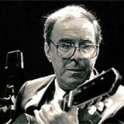 João Gilberto - List pictures