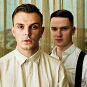Hurts - List pictures