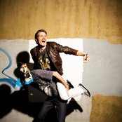 30h3 - List pictures