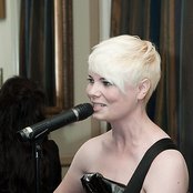 Kal Lavelle - List pictures