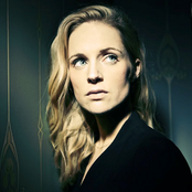 Agnes Obel - List pictures