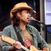 Billy Ray Cyrus - List pictures