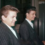Everly Brothers - List pictures