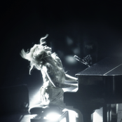 Coeur De Pirate - List pictures