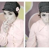 Dressy Bessy - List pictures