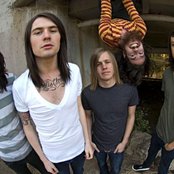 Confide - List pictures