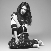 Vanessa White - List pictures