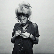 Selah Sue - List pictures