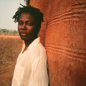 Lokua Kanza - List pictures