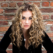 Dana Fuchs - List pictures