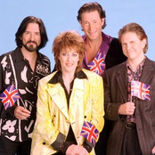 Katrina & The Waves - List pictures