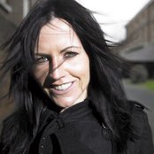 Dolores O'riordan - List pictures