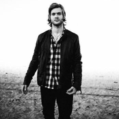 Jonathan Clay - List pictures