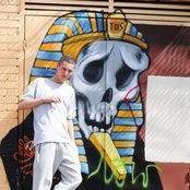 Devlin - List pictures