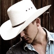 Justin Moore - List pictures