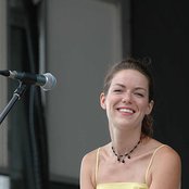 Emilie-claire Barlow - List pictures