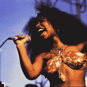Chaka Khan - List pictures