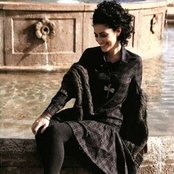 Elena Gadel - List pictures